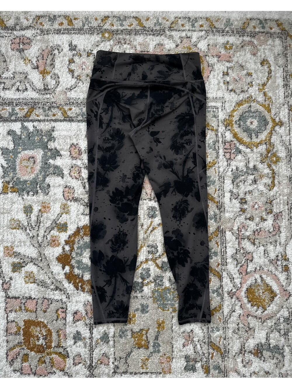 Athleta Womens LightBrown Black Floral Rainier Reflective Pocket Leggings Size M